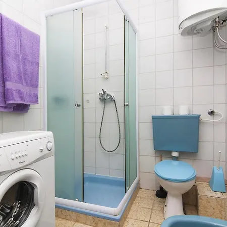 Franko 234 Gostinjska kuća