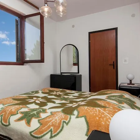 Franko 234 Gostinjska kuća 3*