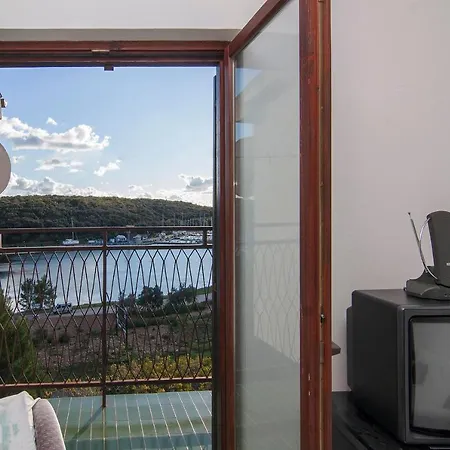 Franko 234 Gasthuis Pula